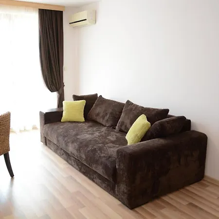 Amazing Sea Apartment Balchik
