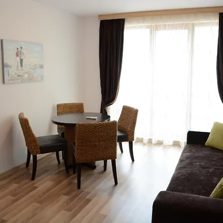 Apartment Amazing Sea Balchik